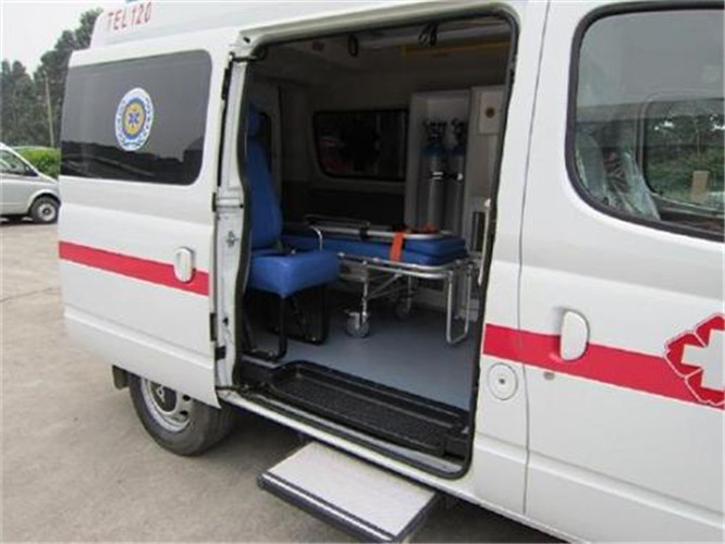 阿拉善右救护车出租服务案例7